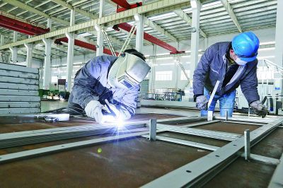 宜興:趕制訂單產品 助力醫療廢水處理